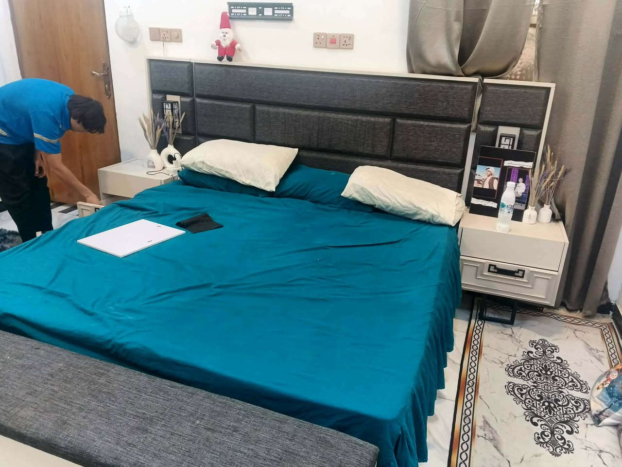 غرفه اخشاب تركي عدد ٨ قطع جديده استعمال ٧ اشهر فقط كنتور ٨ ابواب سرير قياس ٢٢٠ مع طابوريه السعر مليون و٢٥٠ قابل للتفاوض سبب البيع انتقال من محافظه لاخرى العنوان الإسكان الصناعي


**إذا كنت صاحب هذا الإعلان وتريد حذفه لأي سبب، رجاءا أرسل رسالة إلى الدعم الفني**