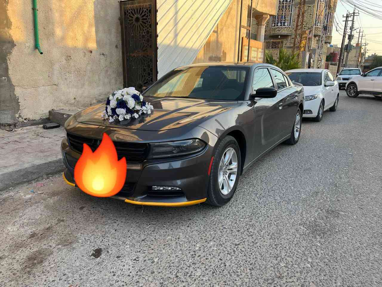 جارجر sxt 
موديل 2021
محرك 3600
لون السيارة رمادي
تدفئة تبريد شغال
تشغيل عند بعد 
ايرباك سليم 
دواخل مخمل
فتحت سقف كامره 
حساس خلفي
السعر 230 وبيها مجال
رقم بصرة ***********
