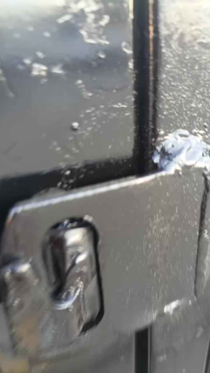 لبيع هاي سوده بس وراق ما بيه كلشي شقال كله بلادي معمره جيدي موديل 18 شلع كامل شغال  رقمي ***********. سعر 900 وبيه مجال لجيه
