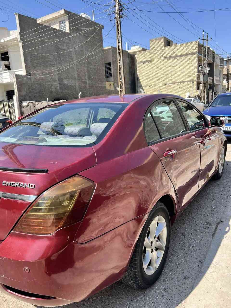 اميكران C7
سيارة تجي وتشوف بعينك وتحكم 

كير ومكينة وراديتر جدد شادهن 

كربائياتها كلها شغالة والسيارة جاهزة

التبريد فقط شحن غاز 

للعلم السيارة منفوضة ميكانيك وكهرباء

موديل 2013

رايدها ب٤٨ وبيها مجال (مراوس حسب القناعة)

***********
