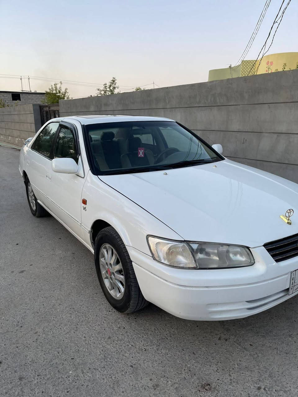 السلام عليكم  كامري موديل 2000 نظيفه خليجيه فول مواصفات سنويه لل 27 مكانهه ديالئ صاحبهه باديالئ تحويل ابكل المحافظات كامله تبريد طخم تاير كهربائيات صدر مكينه كير فتحة سقف للبيع او مرواس حسب القناعه سعرهه 68 *********** سيارة نظيفه مال جني
