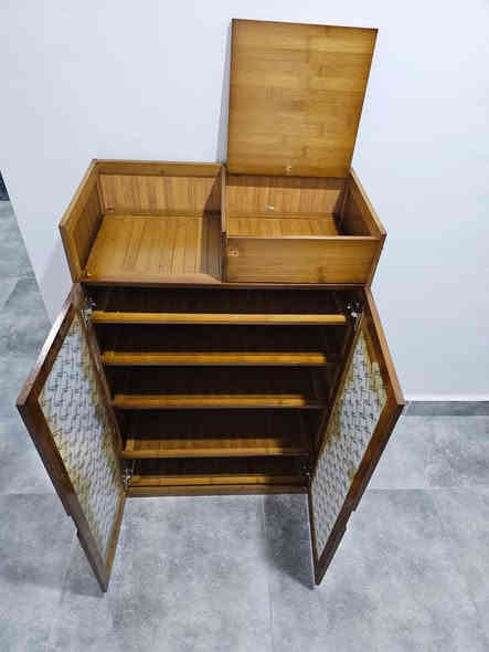 للبيع جزامه جديدة جديدة جديدة إشتريناها و طلعت مو نفس الشكل الي نريدة ، للبيع بسعر ٧٠ ألف موجودة في دهوك/ القرية الفرنسية ٢.

بوفروتني ب ٧٠ هزار 
كلك ني
دهوك / كوندي فرنسي ٢
*********** دهوك
