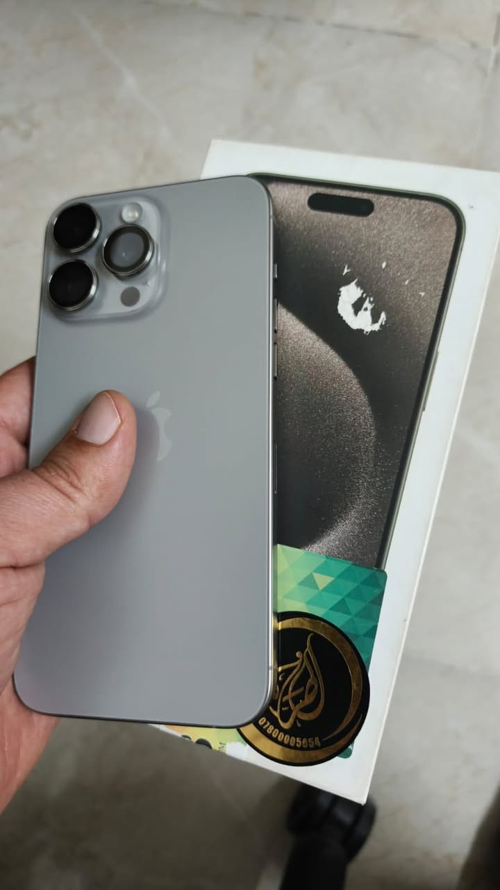 آيفون 15 برو ماكس ..شرق اوسط
جهاز مكفول ما مفتوح نهائياً جديد بمعنى الكلمه ..وتر بروف 

بطاريه 85% ..ذاكرة 512 

كارتون الاصلي وياه 

السعر 1150 وبي مجال 

***********5

ملاحظة الجهاز ذاكرته 512 مو 256
