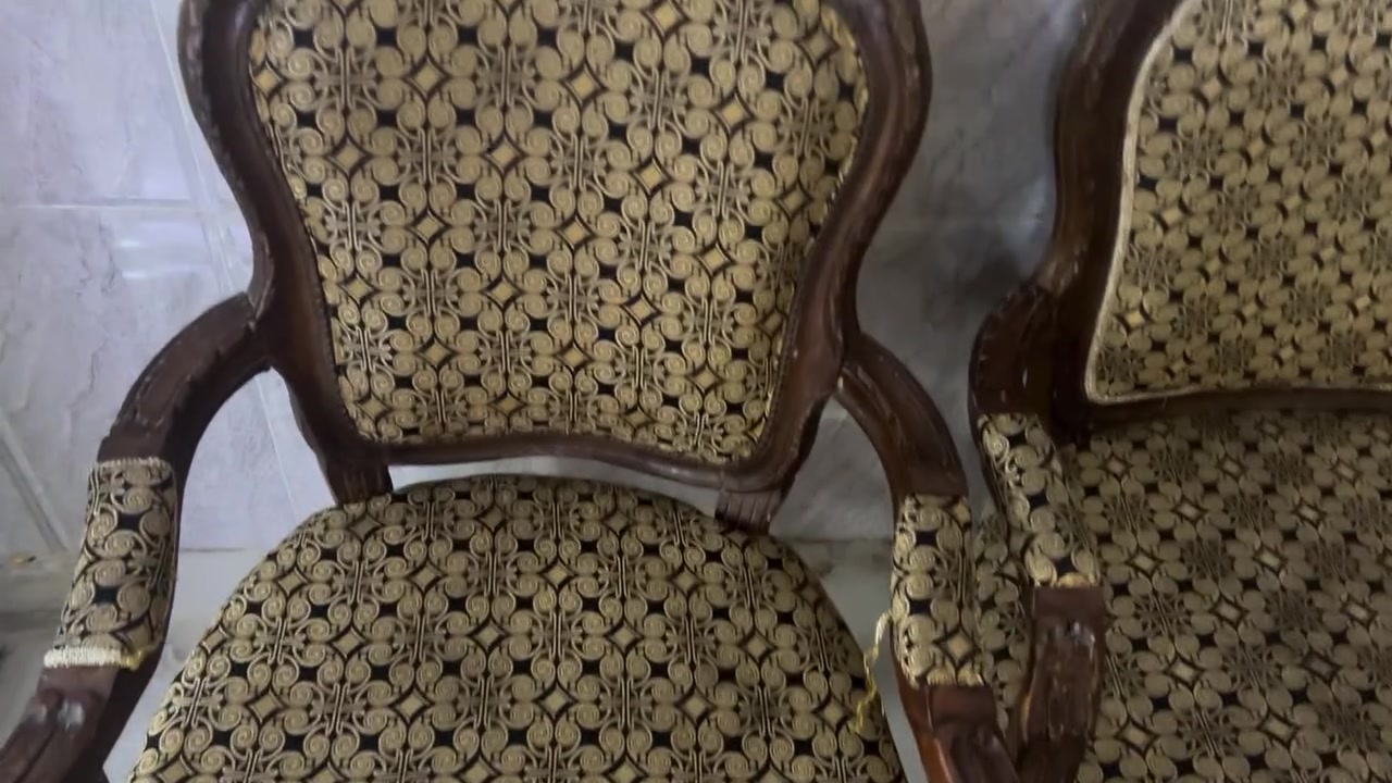مرجوحه نظيفه وعمل حداد من النوع الثقيل تتحمل اوزان ثقيله للبيع ونص تخم نظيف مابي اي عيب ولااي خسف المرجوحه سعره 200 وبيه مجال والنص تخم سعره 50 الف قفل


**إذا كنت صاحب هذا الإعلان وتريد حذفه لأي سبب، رجاءا أرسل رسالة إلى الدعم الفني**