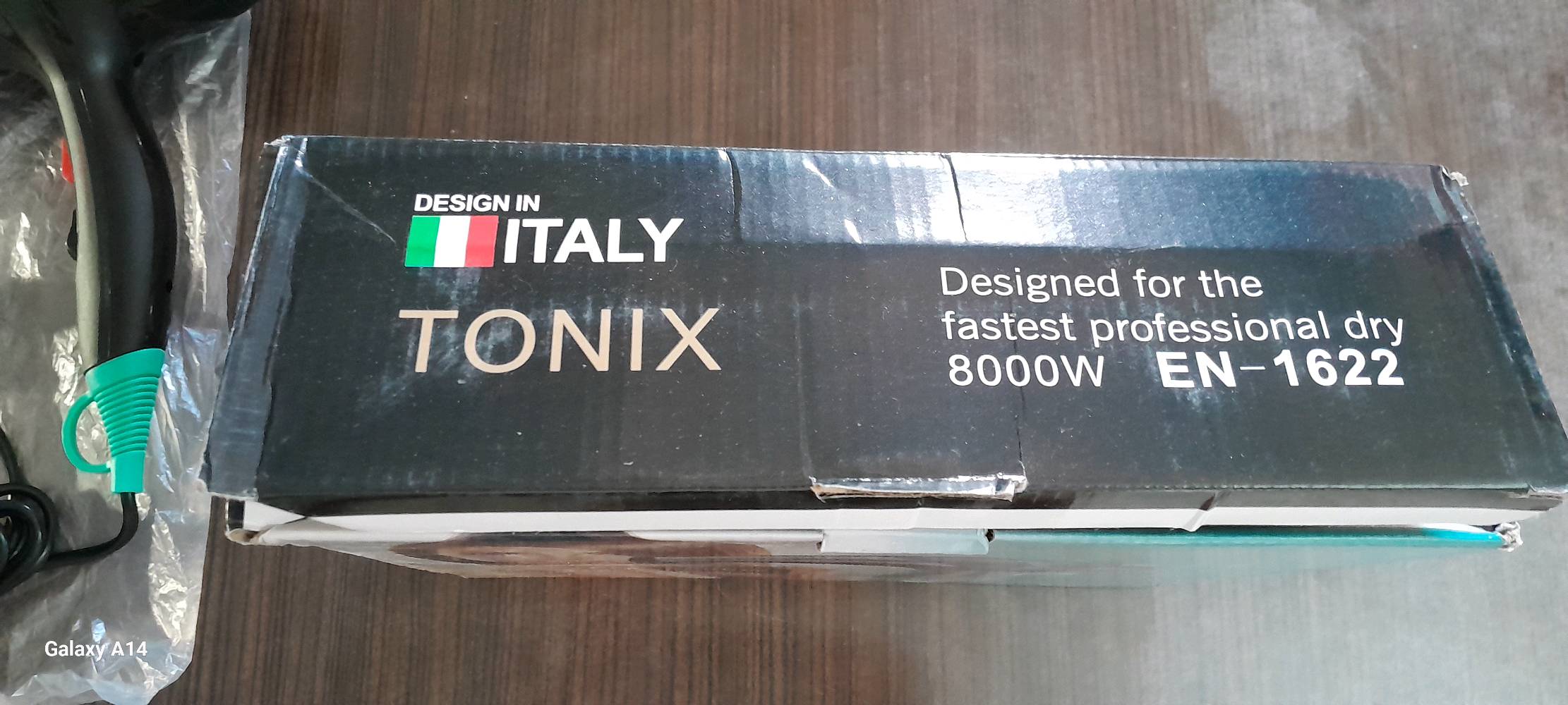 بغداد
سيشوار صالونات الحلاقة ماركة تونكس جديد 8000 واط