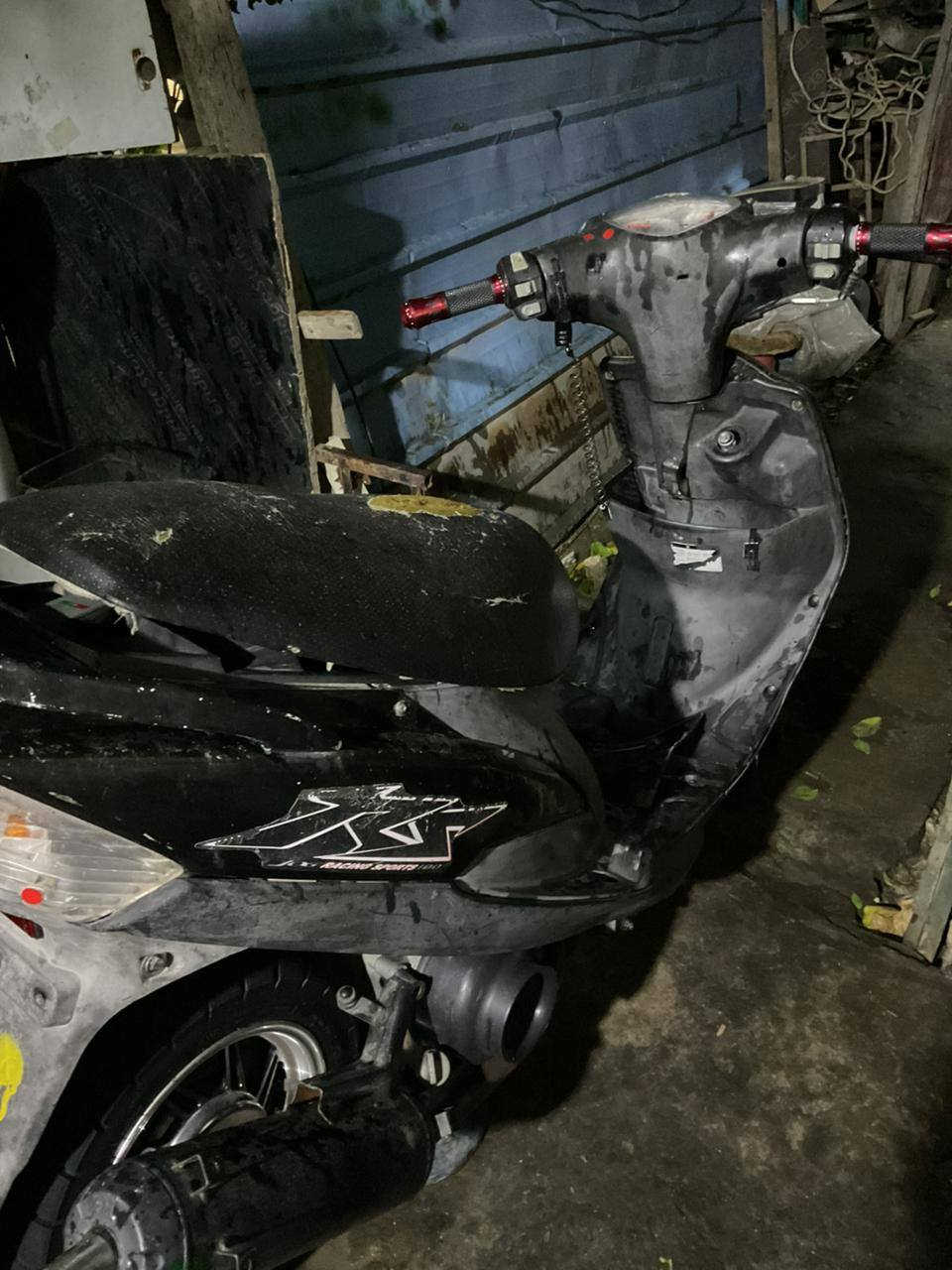 سلام عليكم دراجه ماكس عدله لبيع 600 وبيها مجال 
مكفوله كفاله عامه
كلها شغاله
مكفوله المكينه رمبه
الكفرات ختم واحد
الداخل املح
مكاني بغداد

الرقم بي واتساب ***********
