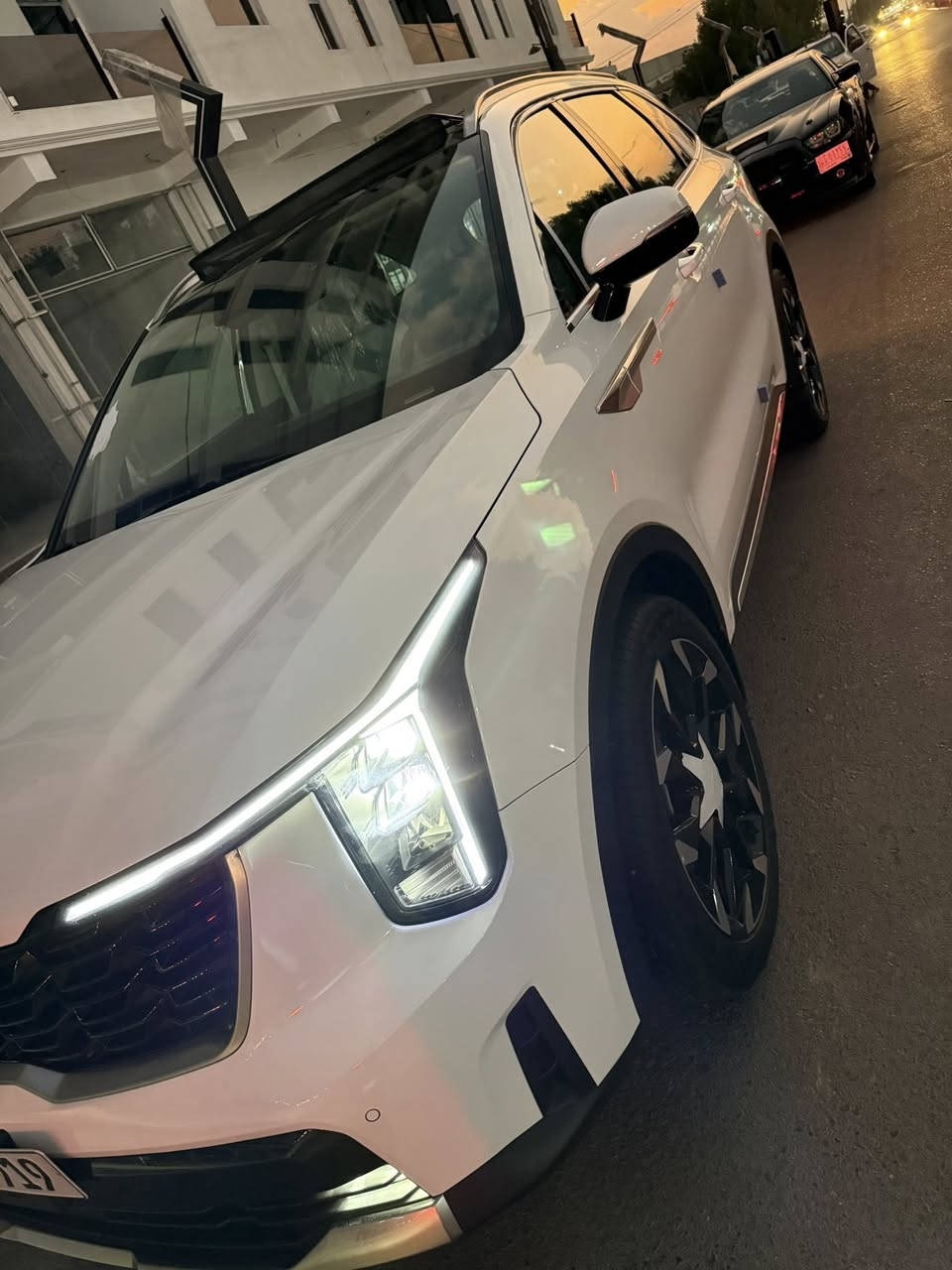 للبيع كيا سورنتو فول 2025 داتا شو خليجي الدولية
السيارة فوووول مواصفات داتا شوو ومكفوووولة حته من الشخط والسيارة ماخذهة زيروو استخدام على ايد وحدة والتحويل 

#مكينة_6_سلندر 
 #ماشية حالياً 13 الف كيلوو 

مكان السيارة #السيدية

#للاستفسار_الاتصال :- *********** 

#السعر 35,500$ بيهة مجال للشراي مو سوالف
