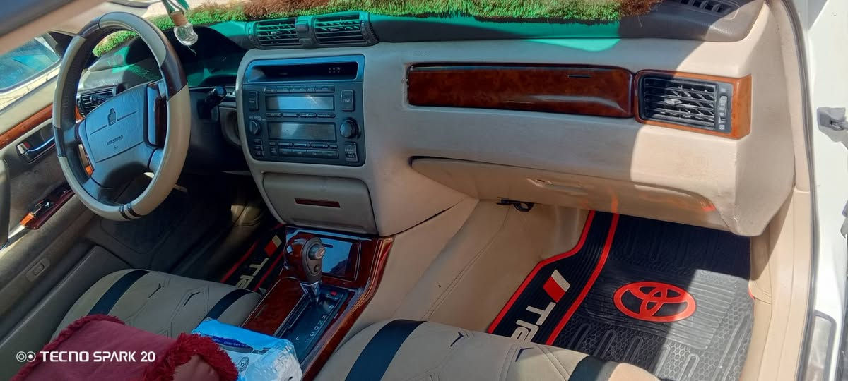 سياره ملكه للبيع
موديل 2000 

طخم تاير جديد 

صدر جدام وره جدد 

تبريد ثلج 

تتدفعه

دكمتين 

اكشانه كهرباعيه 

الديفور الجبير 

امسجله رسمي 

تحويل هامت ماتريد

سنويه له2028
مكفوله كفاله عامه 
رقم نينوى

استيرن كهرباع

وترهم امراوس حسب القناعه 

السعر120

***********
