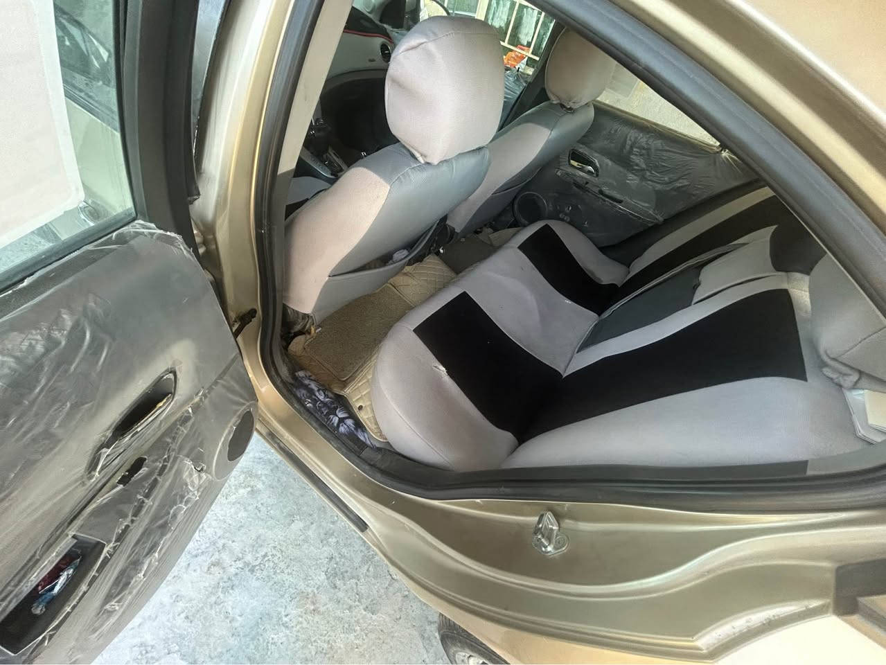 شوفر ليت كروز 2010 مصبوغه حزام جاهزه من كلشي 
*********** الفلوجة, الأنبار
