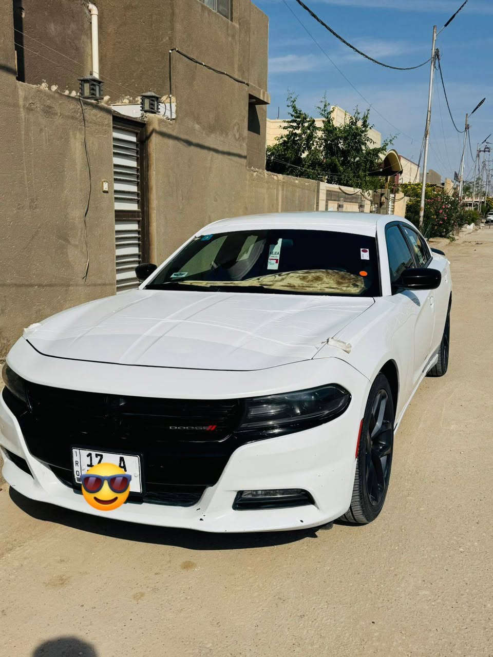 السلام عليكم لبيع شارجر 2023 ماشيه 90كليو متر
كير ومكينه حداديه تبريد تايرات مكفول شاصي لغود  مكفول  فقط  القماره راجعه بدون كص  وهنا بلعراق صار بيها دحجه وبدلت الباب اصلي شركه 
170 وبيه مجال بسيط مكان السماوه ***********

