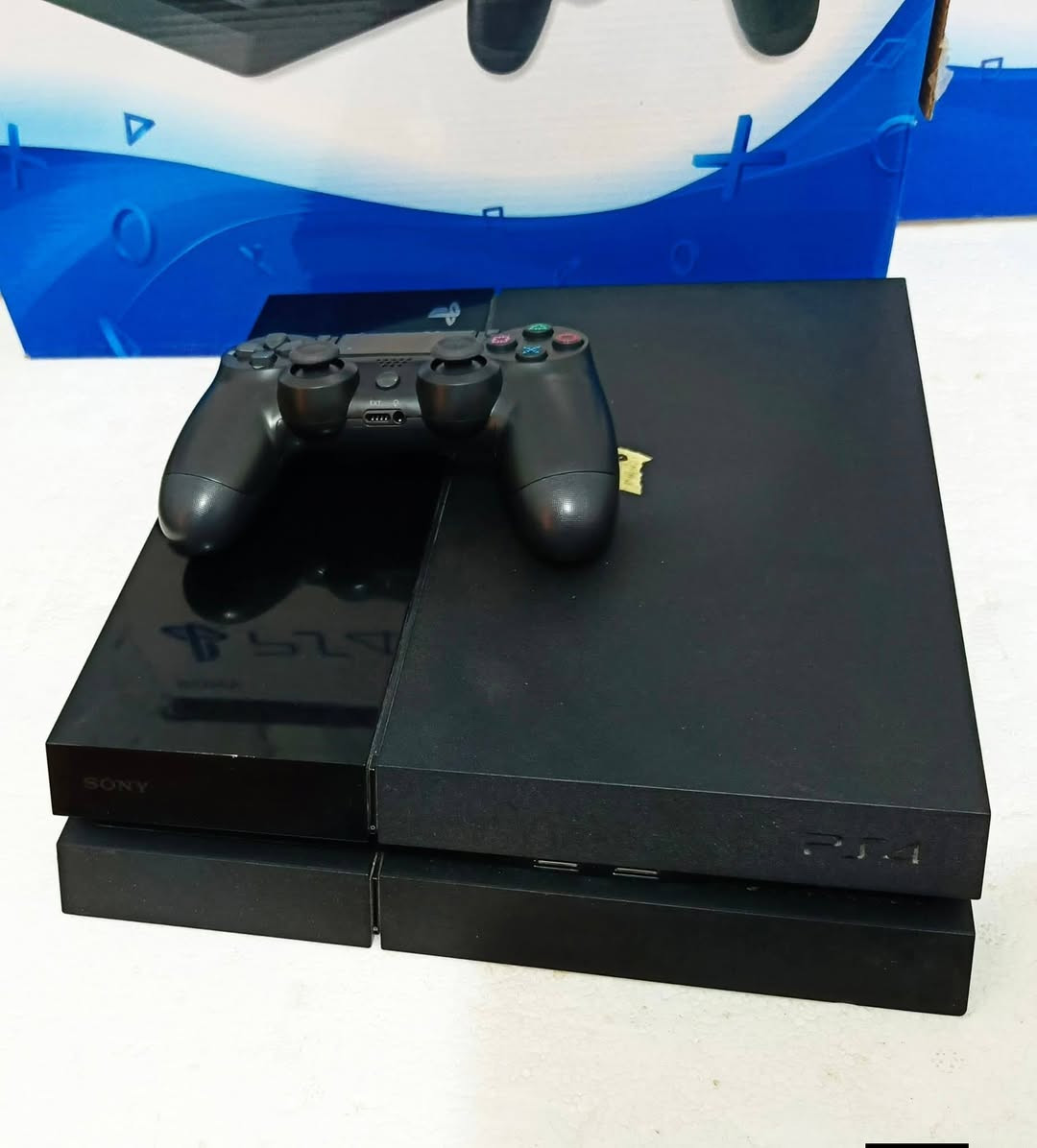 احبائي وأصدقائي اليوم عدنا عروض تخفيض ع بلي 4 نوع فات مهكر نظام 10.50 سعة الذاكره 500گيگا الجهاز باله غير مستخدم داخل العراق جميع ملحقاته  وجويستك تجاري درجه اولى  مع كيبل وفيشه hdنوع 4k مع العاب من اختيار الزبون  العنوان ذي قار الشطره شارع التربيه مقابل افران الزيتون *********** سعد الطائي للألكترونيات
