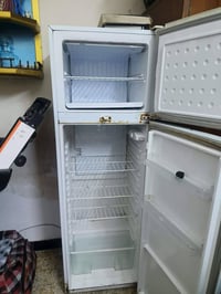 ثلاجة • ١٥٠ل • بيه مجال