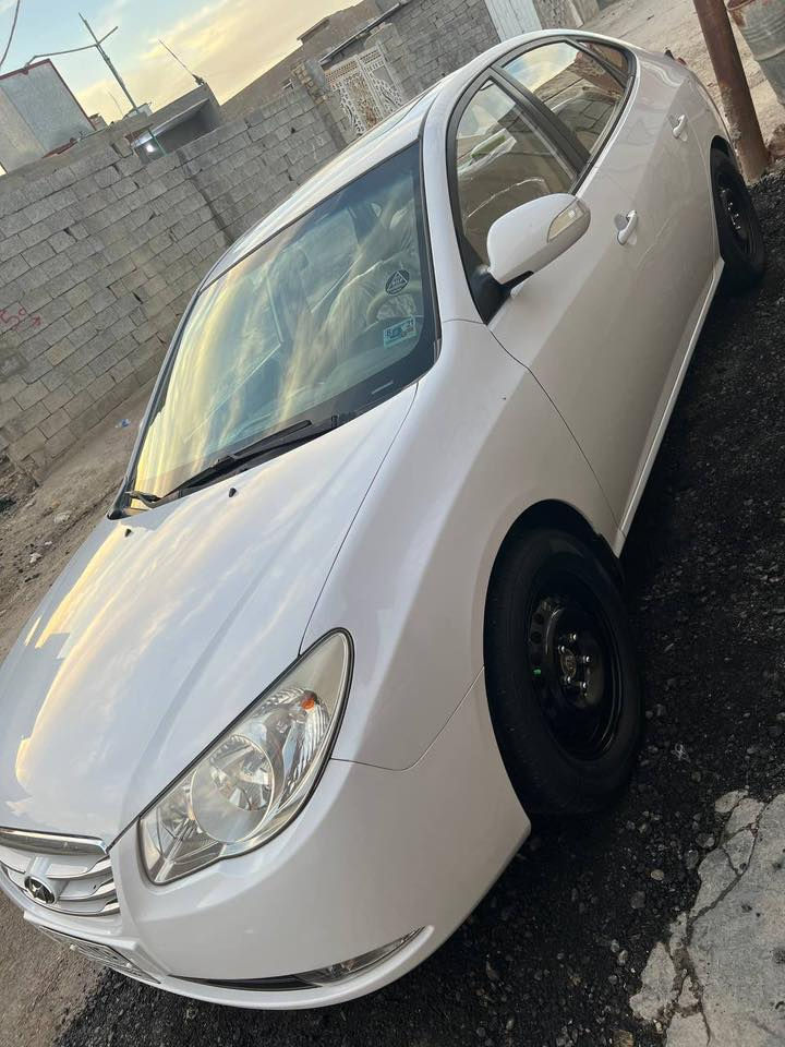 النترا خليجي 2011 للبيع مكينة 2000
مواصفاتها
اشاير مري 
بانوراما 
شاشة +كامرا
تخم تاير جديد
مكينة گير خير من الله 
ضررها 4 قطع 
السعر 110 وبيها مجال  
جاهزه من كلشي نقص مابيها 
للاستفسار ***********
