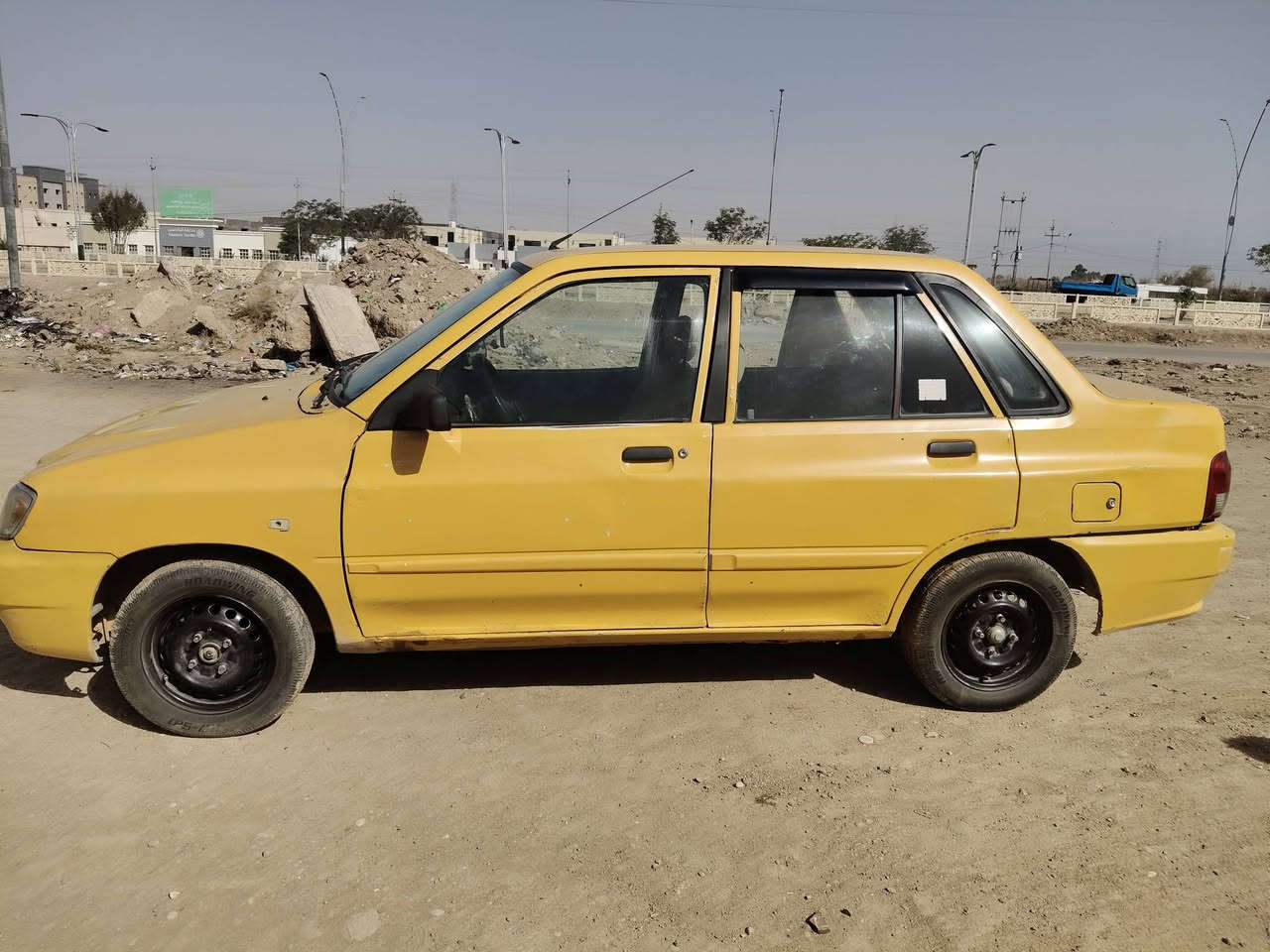 سلام عليكم سايبه البيع موديل 13كفاله مكينه شهته جديده وبعتهي عل سحك كير جديد تبريد ثلج تخم تاير جديد حداديه إمامي وخلفي جديده مكان واسط مركز المدينه ***********
