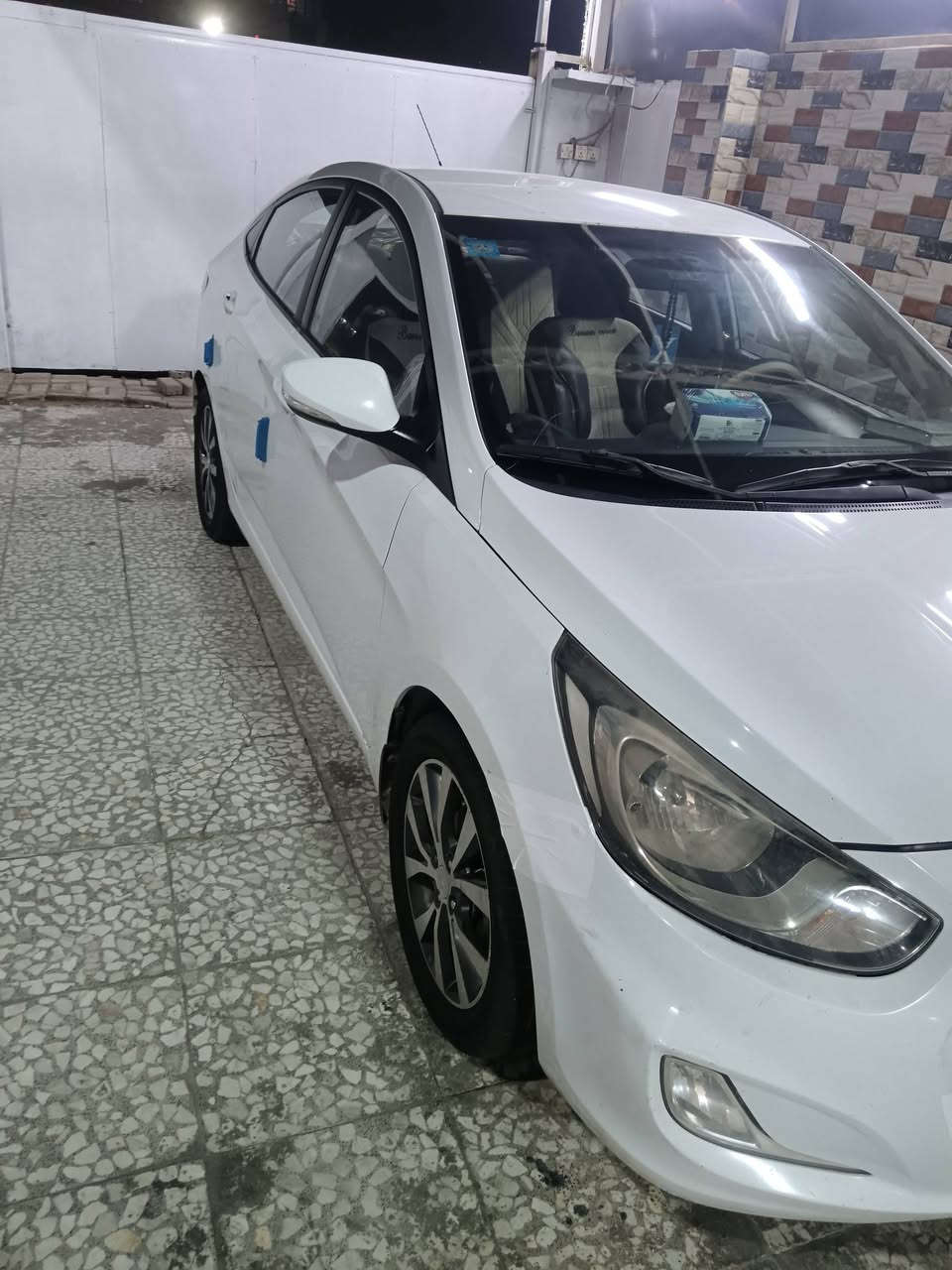 سلام عليكم ورحمة الله اكسنت وارد خليجي بدون حادث عده دواسه بيهه طخه بصيطه بغداد بسمي  رقم الهاتف ***********
