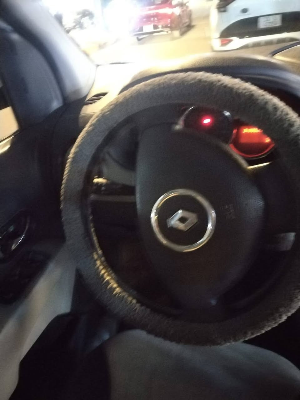 السلام عليكم رينو لودجي موديل 2014 رقم بغداد خصوصي تحويل ثاني يوم مكينه كير خير من الله تبريد تدفئ تحكم مرايات حساسات خلفيه لايت زنون باترير جديد حداديه كلش حلوه ***********
