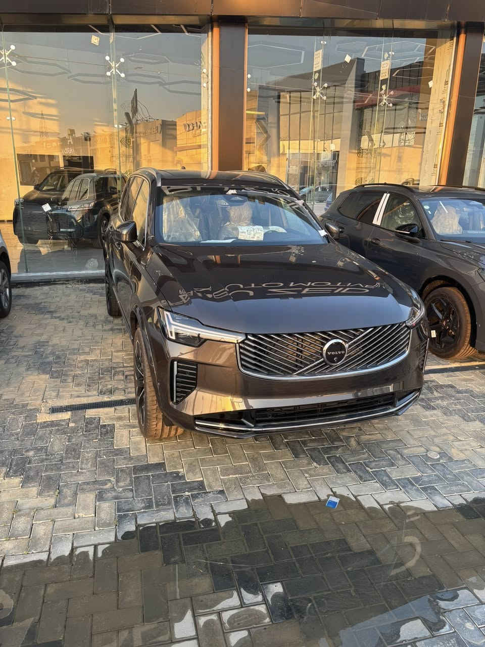 Volvo xc90 2026🚘🚨
استلام فورى🔥

المواصفات الأساسية:
✅ الأداء: محرك B5 Mild Hybrid قوي جداً بجمع بين القوة وتوفير البنزين مع دفع كلي (AWD).
✅ الأمان: أنظمة City Safety، رادارات تفادي التصادم، والقيادة شبه الذاتية (أعلى معدلات أمان في العالم).
✅ الرفاهية: صالون من أفخم أنواع الجلد ، لمسات خشبية أصلية، ونظام صوتي Bowers & Wilkins.
✅ التكنولوجيا: شاشة Google المدمجة بالكامل مع نظام تحكم ذكي وفتحة سقف بانوراما عملاقة.
​امتلك سيارتك الآن بأبسط الإجراءات وأقوى نظام تقسيط:
💰 مقدمات تبدأ من 30%
📅 تقسيط من سنة لـ 10 سنين
📊 بدون مصاريف إدارية وبدون تأمين إجباري
🏦 أسهل موافقة بنكية من خلال أكثر من 10 بنوك
🪪 بصورة البطاقة فقط
Ramy said 
01280961764 📲


**إذا كنت صاحب هذا الإعلان وتريد حذفه لأي سبب، رجاءا أرسل رسالة إلى الدعم الفني**