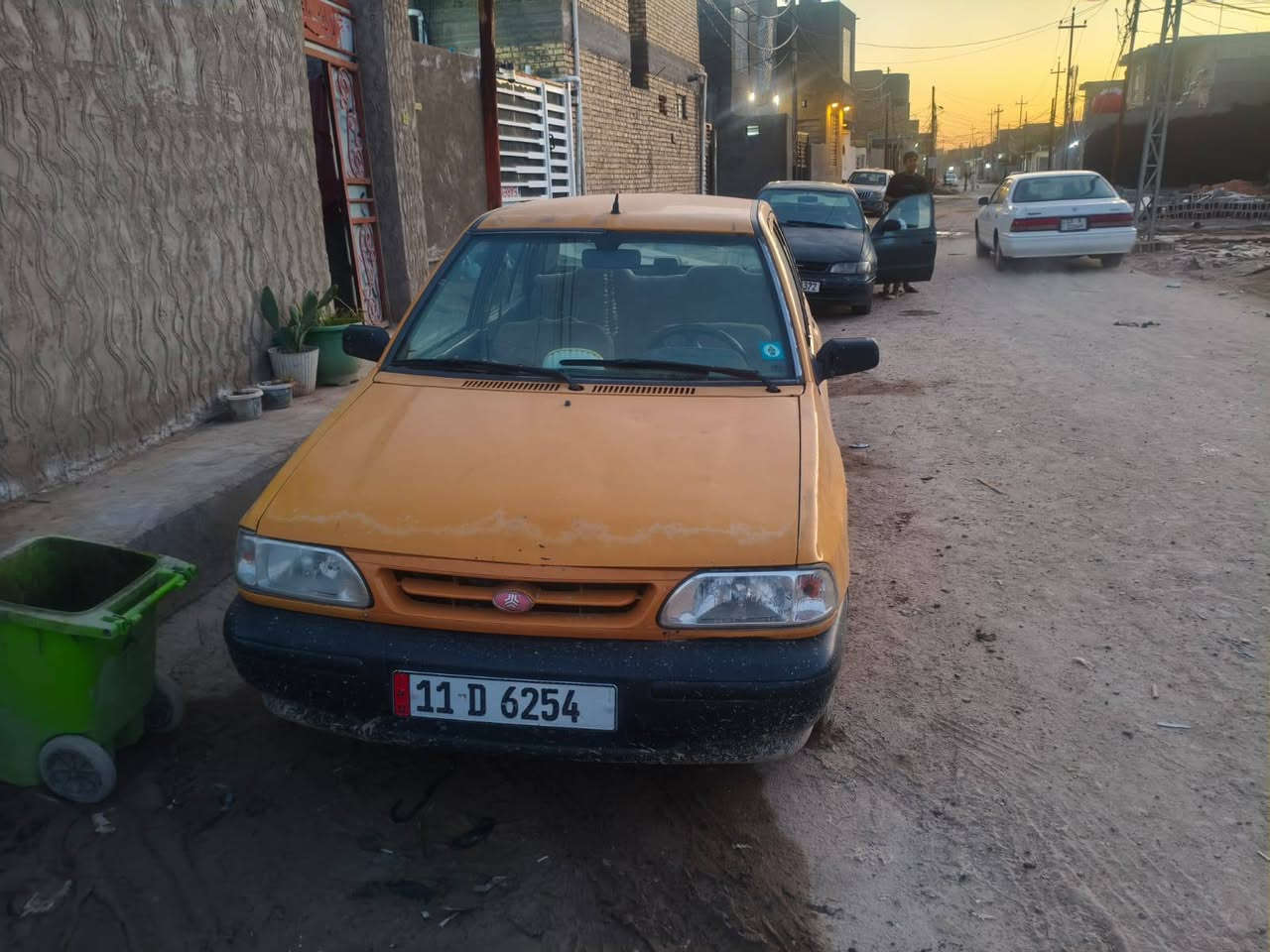 سلام عليكم شباب سايبه موديل 11رقم بغداد نكليزي  بسمي الهزه بعدهه ماصاقطه يعني كبل تحويل بدون تكلفه 
كير محرك ع شرط  تخم تاير وحداديه وشواصي  كفاله السياره جاهزه من كل نواحي كبل لشارع  فقط بيهه خربطه شويه بلكرهبايات العنوان نجف كوفه السعر 19وبيهه مجال للشراي اي ستفسار اتصل ***********وبيه خير وتدلل أن شاءالله
