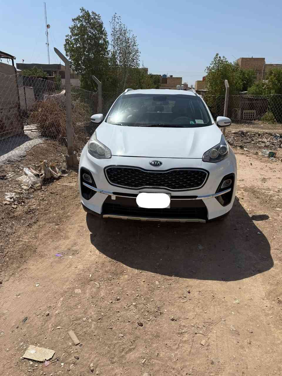 السلام عليكم
سبورتج  مديل 2021 خليجي 
ملاحظة السياره بيهه جاملغ مصلح وبنيد مبدل 
السونار مرفق مع المنشور 
مواصفات مري شفط
ثلاث انضمة قياده
شاشة كار بلي 
ماشيه 86
السعر 188وبيهه مجال بسيط 
ترهم مراوس مع الفرق سورنتو 20/الى 23
الموقع بغداد حي اور 
للاستفسار ***********
