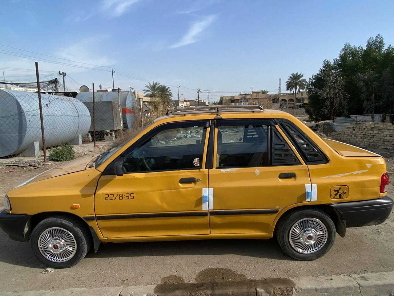 السلام عليكم سايبا موديل 2011 سياره جاهزه من كلشي كير ومكينه مال كيه برايد البارحه شديتهن شواصي معمره تعمير درجه اولى يم حكيم شواصي يعني انساهن صدر جديد تخم تأير جديد مدوشمه عام السياره ما ابيعها اله عقد مروري سنويه لل26 السعر ب25$ وبيها مجال حك الجيه مكاني بغداد البياع الشرطه الرابعه الاتصال ***********
