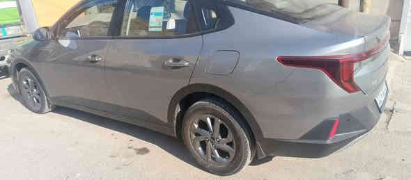 سلام عليكم
K3 
خليجي الشركه الدوليه العالميه مكفوله كفاله عامه عده صدعه كلش زغيره معدله بارد 
مكينه 1600 دوش
ماشيه 9 كيلو بعدهي بحاله الزيرو
تبريد قطعتين
فول تحكمات ستيرن
مري شفط
شاشه كبيره متصل
كأمره دواره
شاشه تدعم ابل كار بلي
عداد دجتال بل كامل 
لايت LED
بگ لايت LED
حساسات 360 درجه
ويل كاب
وباقي المواصفات المعروفه
السياره جديد بحاله الشركه 
المكان بغداد الاورفلي 
السعر 157 وبيها مجااال
للاستفسار ***********
