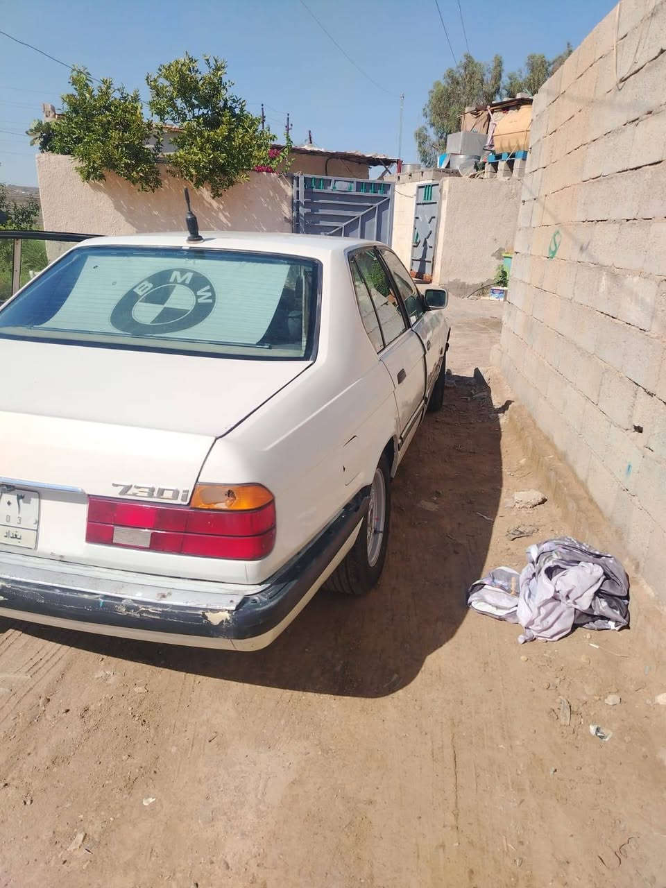 بي ام730 موديل 1992 محرك3000 لون ابيض رقم بغداد بأسمي سيارة جديدة كل نقص ماكو تبريد ثلج ومكينه وكير وصدر مكفولات جدد سيارة محورة بصمة مال باخرة تشتغل بصمة كهربائيات كله شغالة بيها نضام سنتر لوك جديد تصعيد جام ويا البصمه كامرة إمامية بل مراية بردة خلفية مابيه كل نقص رايدها ب55 وبيها مجال مكانها بغداد الراشدية للاستفسار ***********
