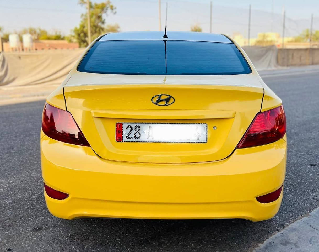 هونداي اكسنت موديل2013  خليجي بيهه طخه بل جاملغ الخلفي فقط والباقي مكفول كفاله عامه مكينه 1600 وكير مكفولات حداديه جديده تخم تاير جديد تبريد ثلج دوشمه جديده السياره جديده وجاهزة بمعنى الكلمه جاهزه العمل رقم نكليزي بسمنه سنويه2030 مشروع وطني مصفره هيه وغرامات السعر 73الستفسار *********** مكان سياره كربلاء
