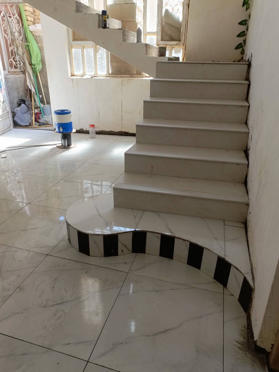 خلفه سيراميك مرمر بورسلاين ارضي جداري شغل ليزر درجه اولى بماده واسمنت عمل شلالات حدائق ونافورات  مغلسل بورسلاين حسب قياس عمل واجهات فوم وتطعيم بحجر وسيراميك رقم هاتف *********** بيه وات ساب
