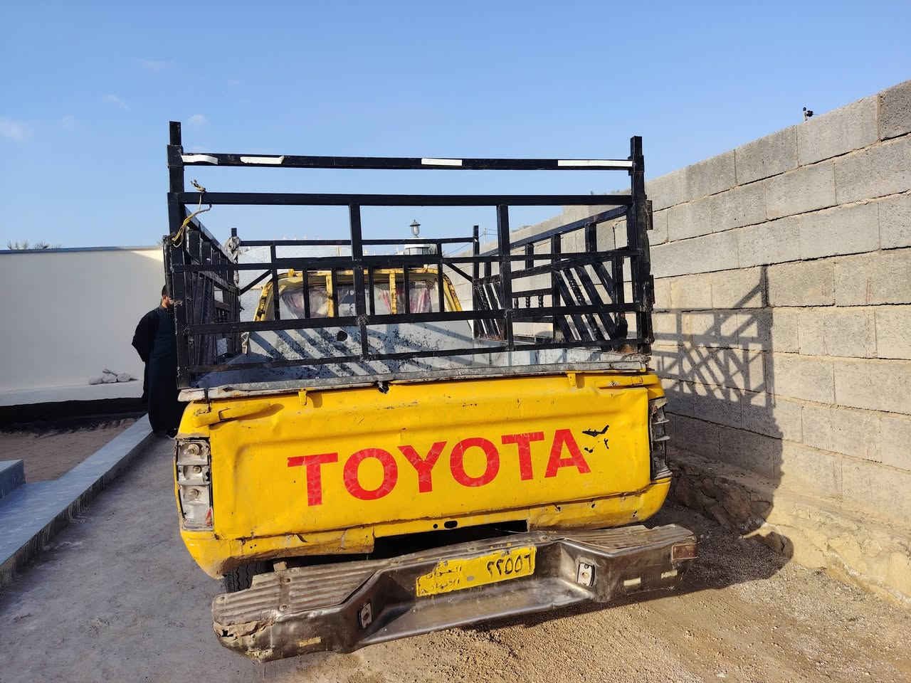 بيكم 82 رقم اصفر صاقطه م 2014 راعيه بل بغدادي محرك نيسان 203  انطيك كير ومحرك شرط سياره سعره 16 ورقه وبيه مجال مكان سياره لانبار حديثه رقمي***********
