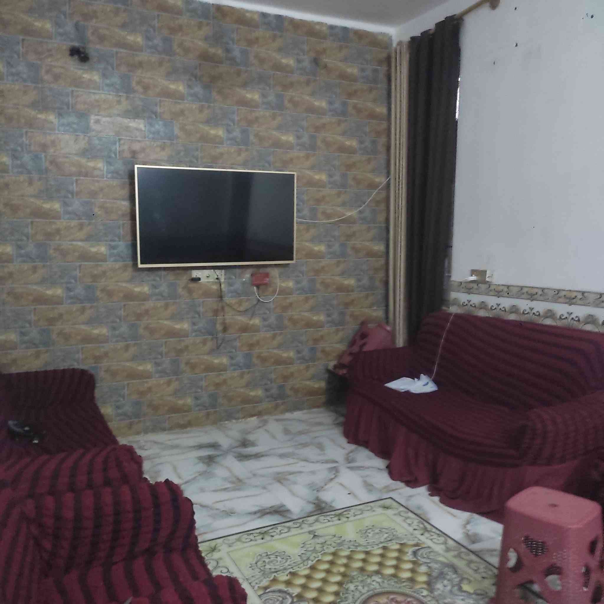 السلام عليكم بيت للبيع مساحه 250 حي الزهراء. مطلوب 16بلدية وباليد 120بي مجال  ***********
