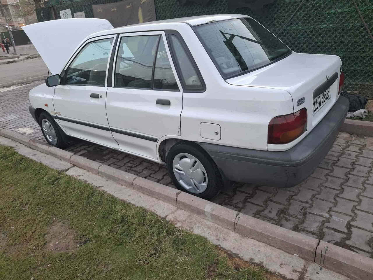 السلام عليكم سياره مديل2010 سياره لا صبغ ولا ضربه ولا تبديل سياره خير من الله مكينه كير تخم تاير ما أذب عليه ربع قفل قفل من الأخير 38 مكانيه بغداد الرحمانيه ***********
