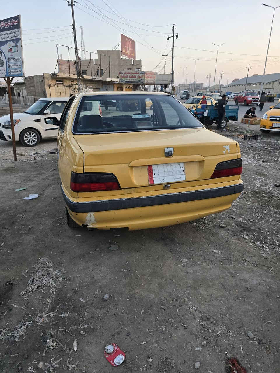 سلام عليكم بيجو بارص موديل 2015 ,بيه بنيد وهلاات سنويه جديده مصفره مكينه بيه تقيص  سعر 35 بيه مجل لطيبين ***********
