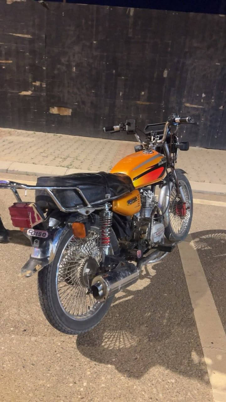 ساڤینی ۲۰۱٨ ۱٥۰ ٥گێڕ بۆ فرۆشتن گێرو مەکینەو کارەبایاتو شانسی هەموی بەشەرت ویلی پێشەوەی دیسکە عەقدو مەنەفێستە ماتۆڕەکە شتێکی تا بڵێی نازدارو جوانە دوتایەو ویلی تازە
بەس کۆشینەکەی تۆزێ ناشرینە  مەکینەی تازە تەعمیرە هەموی شتی اسڵی بۆ بەستراوە سعری شوێن هەولێر بنەسلاوە سعر ۳۳۰ هەزارو معامەلەیە کەم
۰۷٥۱۱٥٥۰۲۷۳ أربيل, العراق


**إذا كنت صاحب هذا الإعلان وتريد حذفه لأي سبب، رجاءا أرسل رسالة إلى الدعم الفني**