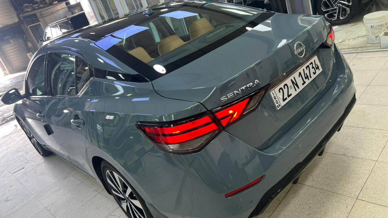 نيسان سنترا Sv فول مواصفات بانوراما للاخير مغلفه نانو PPF ماعدا ٤ بيبان قماره تغليف نانو اسود لامع السيارة ضربته بالتاير والطبله وتكحيل قليل بالجاملغ ع كدجكاره السيارة جديدة ماشيه ١٧٥٠٠ كيلو بجم كبس من دون فتح برغي واحد حته الايت مامفتوح والرقم اربيل تريد وكاله تريد تحويل 
السعر 205 وبي مجال قليل للشراي 
*********** البصرة, العراق
