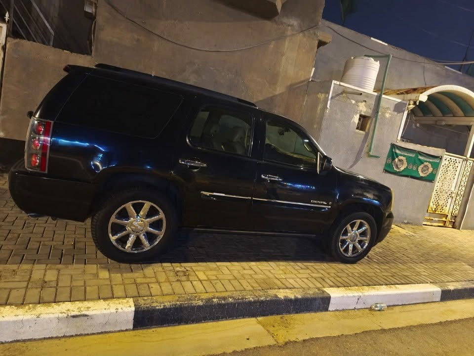 سلام عليكم يوكن  موديل 2009 دنلي خليجي فول مواصفات سياره جاهزه مكينه كير حداديه كفاله من الكص والفتح وكلش هواي بيه موصفات سياره بدون لا رقم ولا سنويه تخذه انت سويله مكاني بصره سعر 60 وبي مجال للشراي ***********
