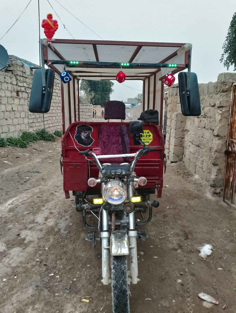 السلام عليكم ستوته موديل17شرط كهربائيات من كير من محرك من دبلات محجل مثل ماوضح كدامك  تجي تركب وتطلع السعر مليون بيه مجال رقم ***********
