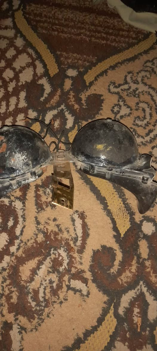 للبيع هورنات ابيعهن حديد الاسود الطاط شغال او هذني بيهن تك شغال والباقي عايز تصليح كله صيني سعرهن 15الف اكرر ابيعهن حديد


**إذا كنت صاحب هذا الإعلان وتريد حذفه لأي سبب، رجاءا أرسل رسالة إلى الدعم الفني**