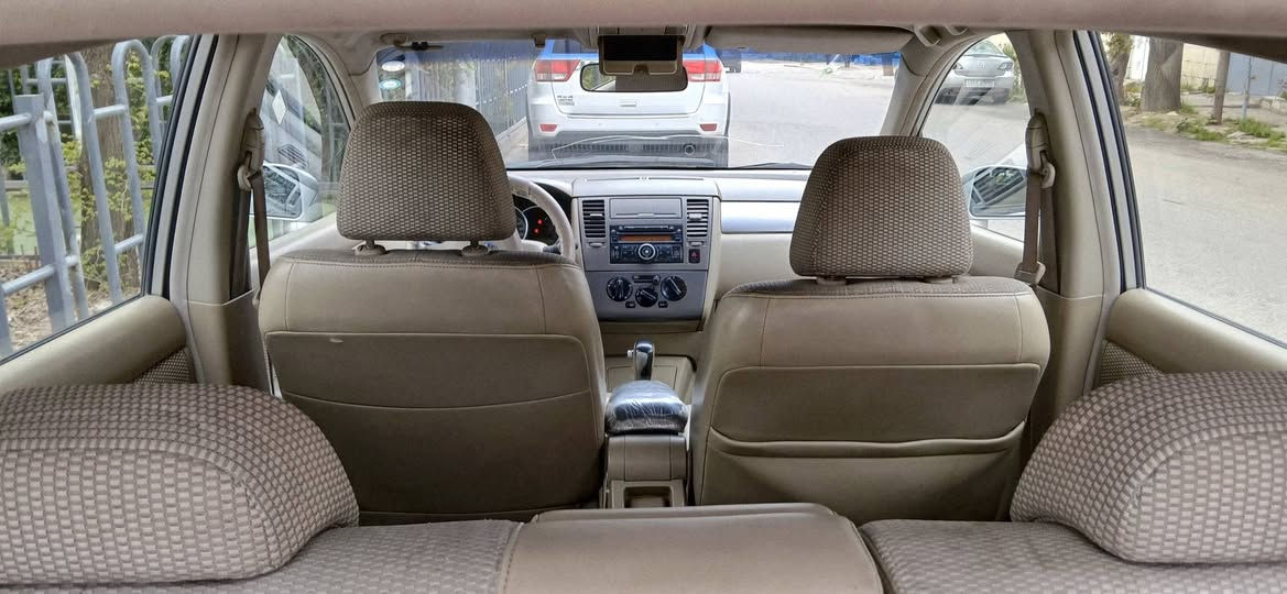 نیسان تیدا/جانتا مۆدێل ٢٠٠٨
خلیجی ناوزەرد 
ڕەنگی سلڤر ، گێڕ ئۆتۆماتیک
سەنەوی مانگی ٨ بەسەردەچێت
 شوین عەینەک
کوشن سیاحى
بێ بۆیاخ
بێ کاڵبوونەوە 
بێ لێدران
نرخى / 87$ و معامەلەیەکی کەم
*********** السليمانية, العراق
