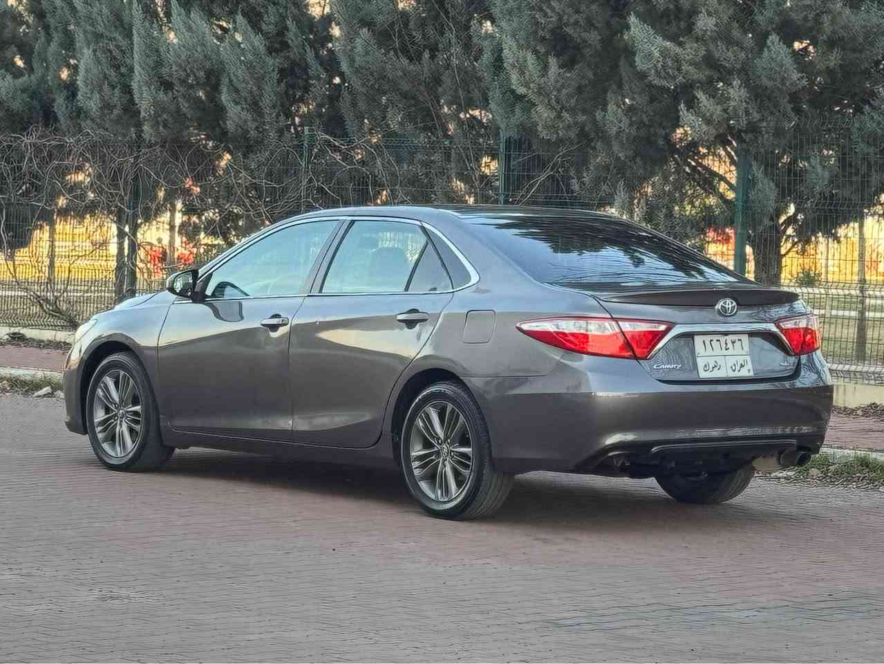 السلام عليكم 
كامري2017 
وارد أمريكي 

 سعر 146ورقه و مجال

المواصفات SE
کشن جلد
كشن كهرباء 
كامرة 
حساسات 
تحكمات ستيرن 
 
ماشيه 158الفmi
السيارة جملغ باب صبغ و ربع باب سايق صبغ

كير مكينه شرط 
تحويل شرط
مكان عقرة 
رقم تلفون واتساب ☎️
***********
*********** اكر, نينوى
