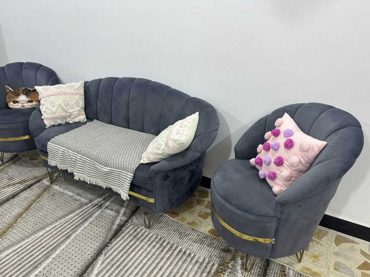 قنفات السعر 500 التخم الواحد 250           ***********
