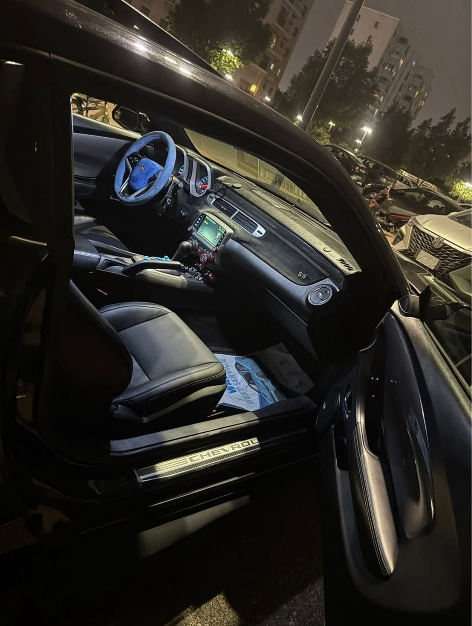 السلام عليكم صلو على محمد 🧿
كمارو 2014    2ss    من انضف السيارات بموديلها 

فول للاخير كشنات كهرباء فتحه داخل جلد نضافه 100‎%‎
كامره خلفيه وحساس مري كهرباء كيجات يم لكير داتشو وبعد هوايه مواصفات معروفه 

السياره ماشيه 47 الف كيلو فقط 

ضرر السياره قبغ جنطه وجاملغات خلفيه فقط حادث امريكا بلعراق مابيها حادث  السياره ستوك !! لا برمجه ولا عقل مفتوح ولا تزويد عله وضع شركه كير ومحرك مكفولات شرط الفحص 

مكان السياره بغداد    سعر 120 وبيها مجال لطيبين 

اي استفسار ***********
