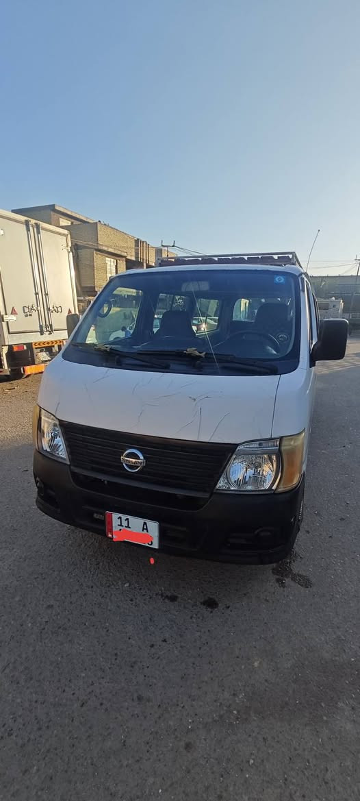 السلام عليكم نسيان 2010 رقم بغداد انكليزي بسمي محرك وكير شواصي خير من الله السياره بيها ضربه من جوه بل طويله والباقي صبغ مكانات السعر 100 💯 مكان بغداد الرقم ***********
