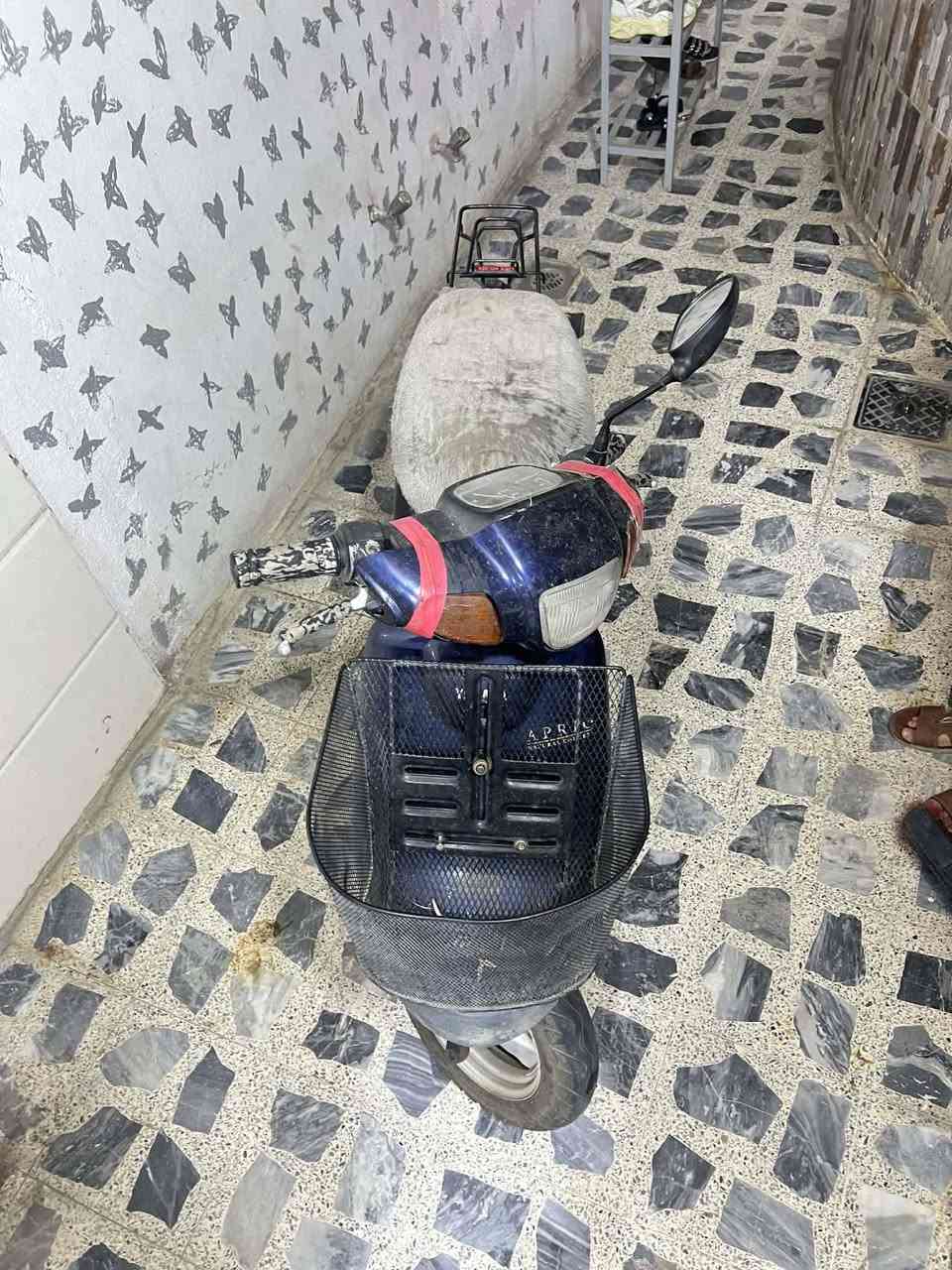 ماطور بوتين للبيع ...
نظافه فول قدامكم .. المكينه فول ما ملعوب بيها 
سطابات فول ..من اول هندر يشتغل..  الشاصي فول 
بس الكيج  السره مو شغال السكريته نضافه فول 
الدرع زين .. السعر 350 وبي مجال للتواصل علئ الرقم أو واتساب *********** الموقع الموصل هي اليرموك قبل سوق المعاش
