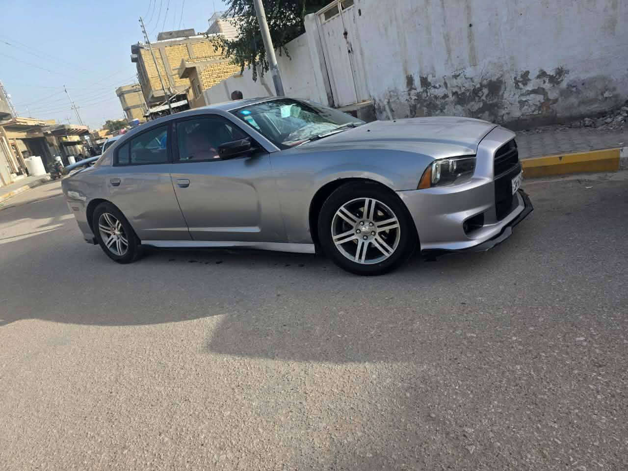 السلام عليكم
جارجر ١٤ بااسمي رقم بصره تحويل نفس اليوم احلى من الصور ضربته جوملغ وبنيد تبديل وبيه صبغ مكانات جراد تبريد كير مكينه حداديه وسط تخم تاير باتري  جدد مكان السياره السماوه الرميثه *********** السعر ١٣٥
