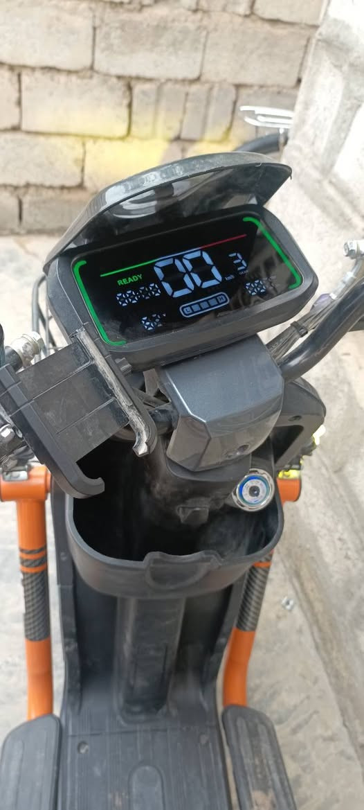 دراجه شحن مستخدم شي قليل السعر 550 وبيه مجال ***********
