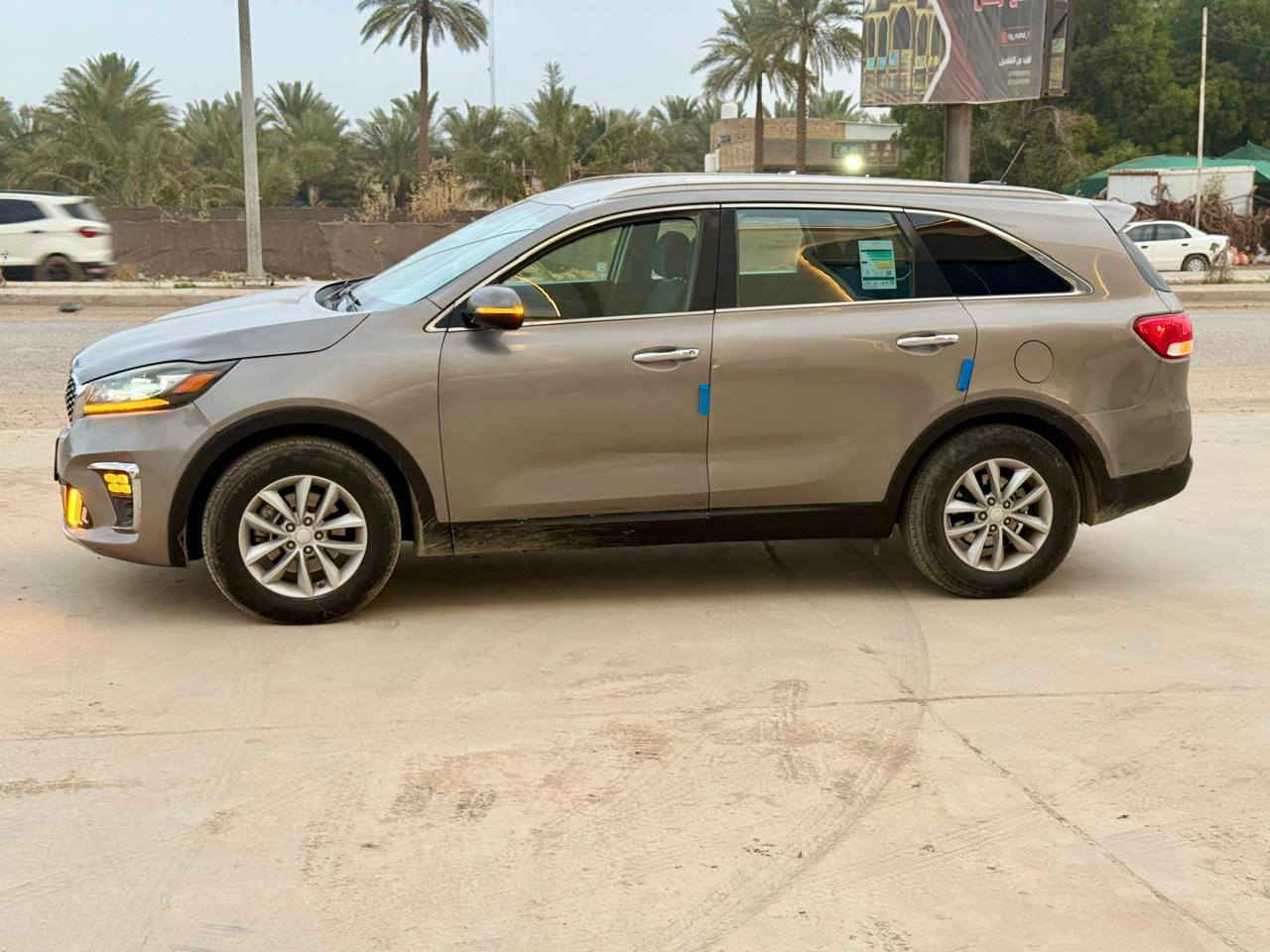 السلام عليكم للبيع سورنتو موديل 2016 وارد امريكي 6سلندر 7راكب سياره جاهزه من كلشي  مكينه كير حداديه تخم تاير كله جديد تحويل مباشر السعر 160بيه مجال المكان الحله بيه 3 قطع بنيد وجاملغ وباب فقط بدون داخل رقم الهاتف ***********
