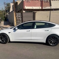 تيسلا موديل 3.. 2023 تك  ماطور داخل ابيض بغداد بأسمي سعرها (173) وبيها...