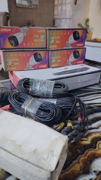 4 كامرات وسستم ابو ل 8 كامرات مع الوايرات السعر 125 الف جديد ممستعمل 0...