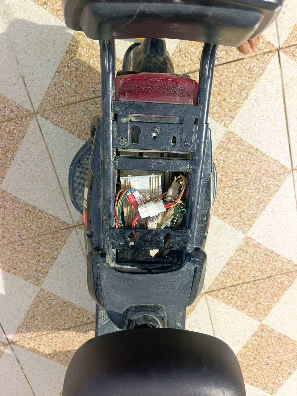 دراجه شحن للبيع نضيفه كلش جاهزه بيها بس  بنجر مكان ناصريه لاستفسار ‏‪***********‬‏
السعر خاص 🫶🏻
