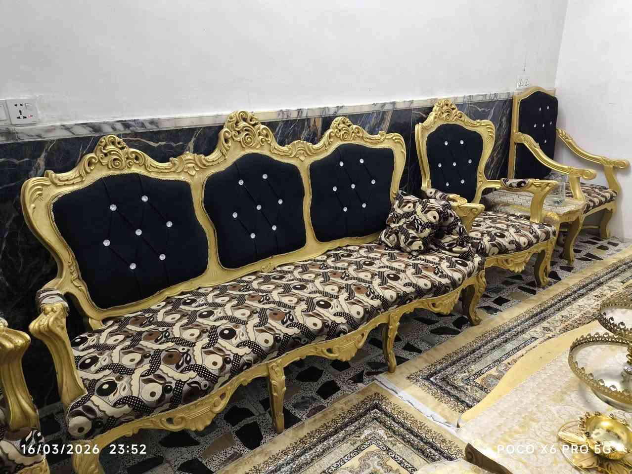 السلام عليكم تخم زان مصري كامل 14 مقعد نظيف كلش مابي اي ضرر سعره 800 وبي مجال بسيط مكاني بغداد المدينه ه‍/***********
